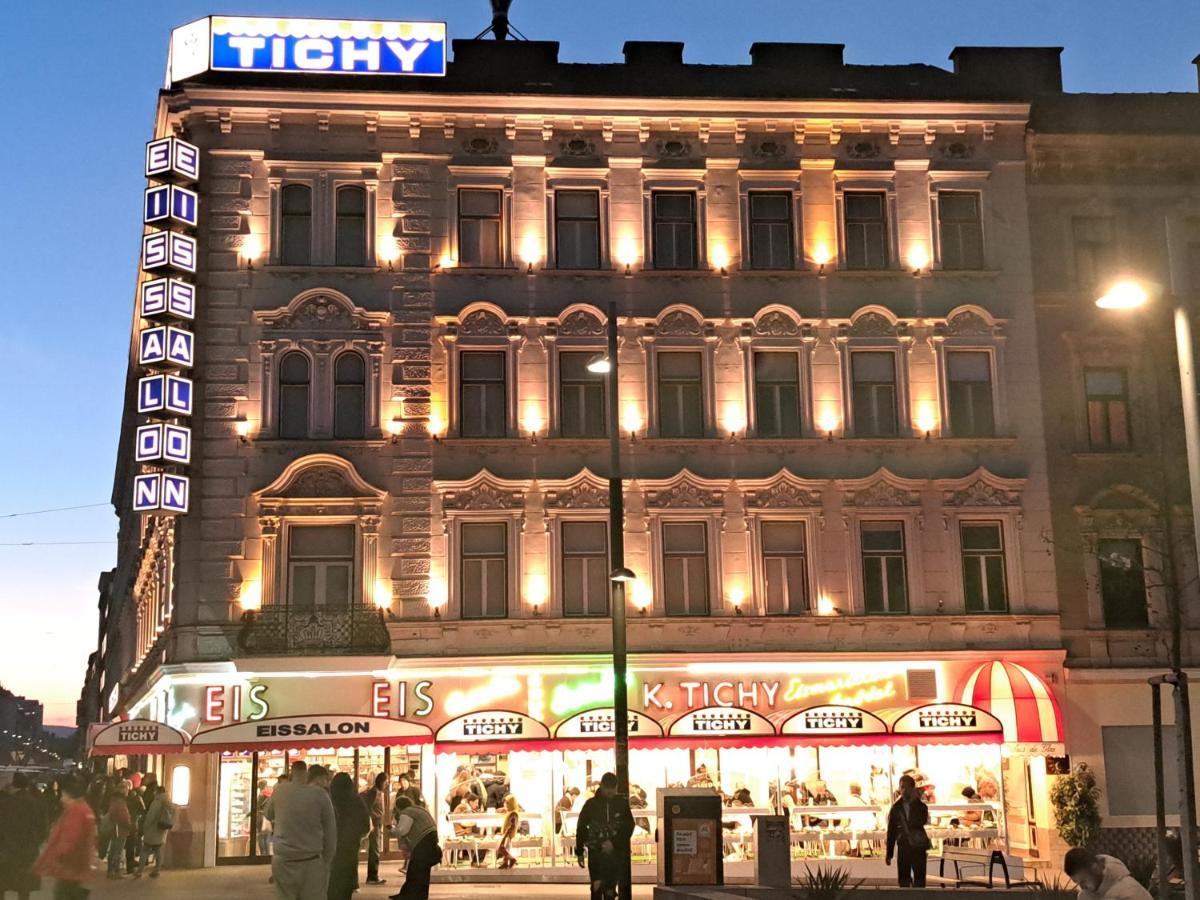 Astoria Central Appartement 10 Minutes To Downtown Viyana Dış mekan fotoğraf